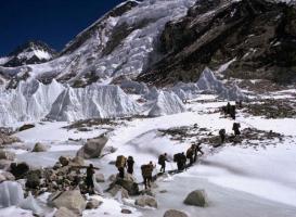 Hiking in the Mt Everest Camp Area